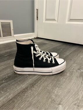 Women’s Converse